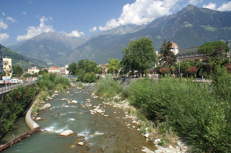 View across the Passer river